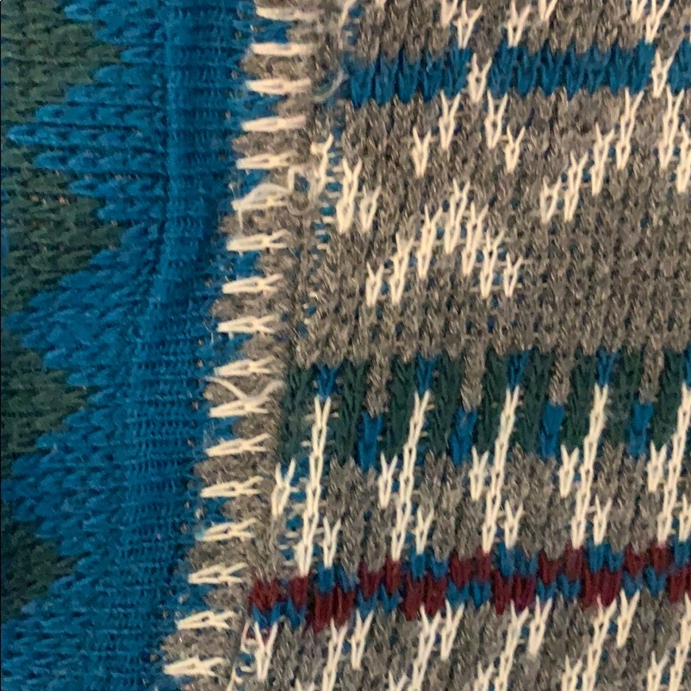 Patterned Sweater - Picture 5 of 5